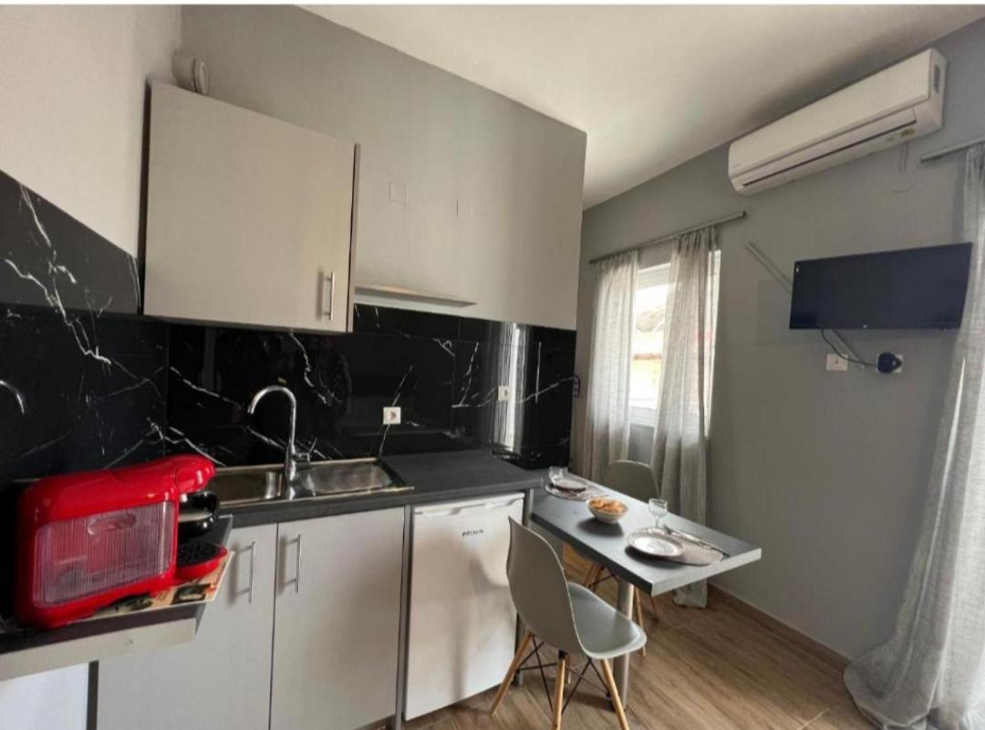 Spiros Apartment In The Center Of Preveza Dodonis 32 Ngoại thất bức ảnh
